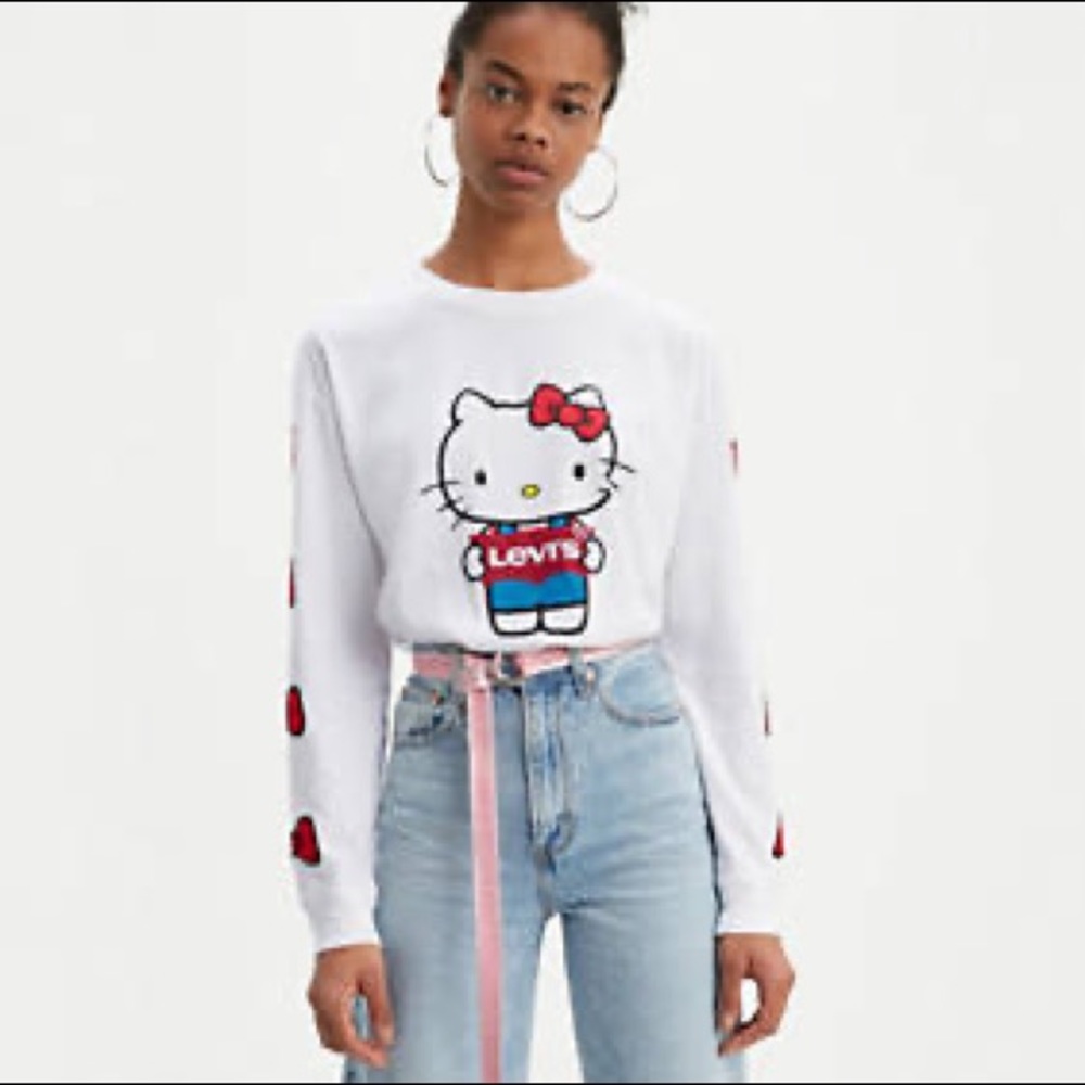 NWT LEVI'S® X HELLO KITTY GRAPHIC OVERSIZE LONG SLEEVE TEE